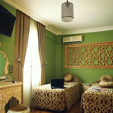 Hotel Kervan 3*